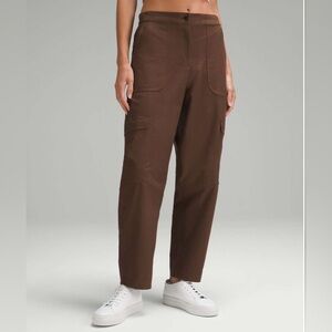 Lululemon Light Utilitech Cargo Pocket High-Rise Pant